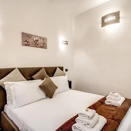 Laura Luxury Apartment In The Center Rome-2